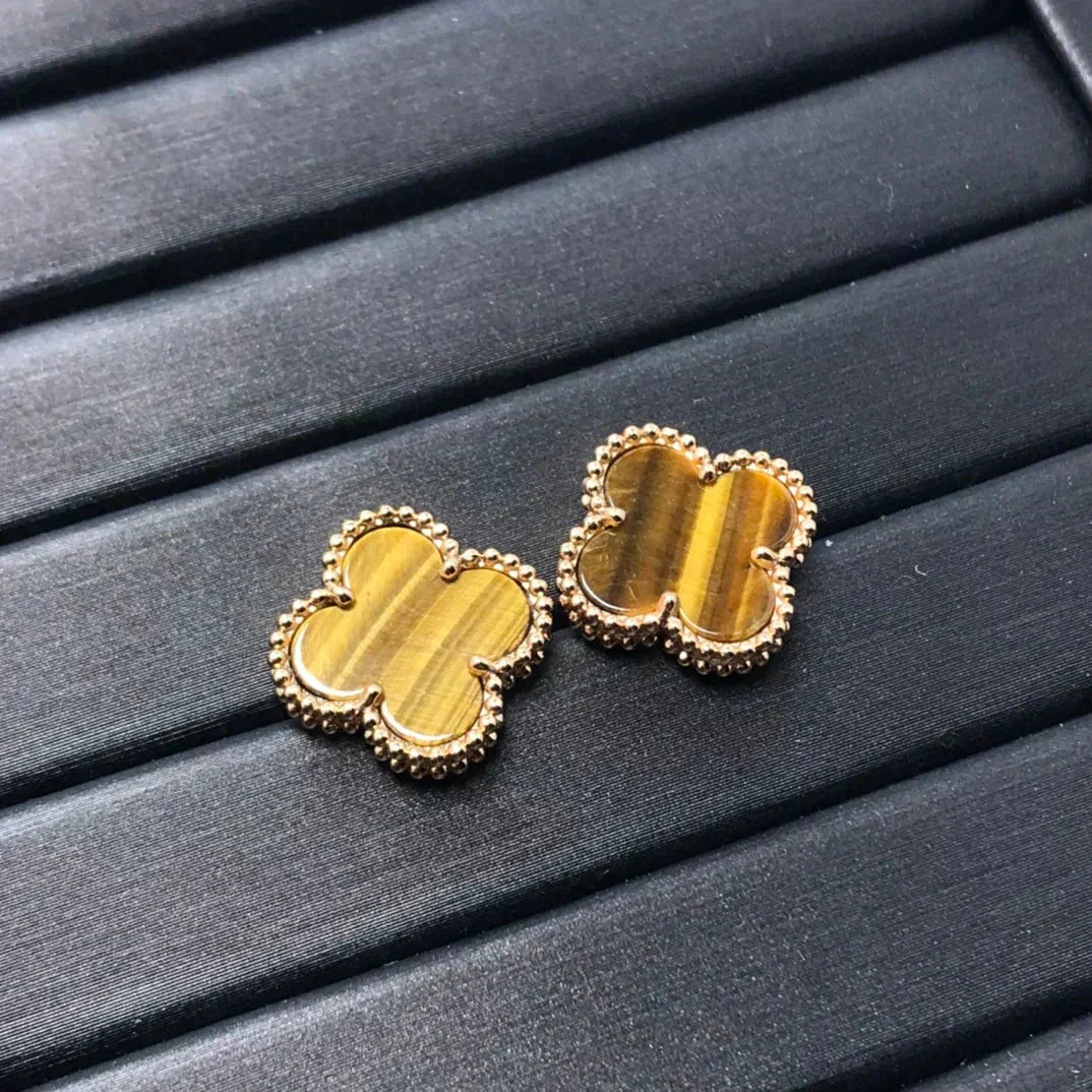 [Grace Jewelry]CLOVER MEDIUM 1 MOTIFS TIGER EYE EARRINGS