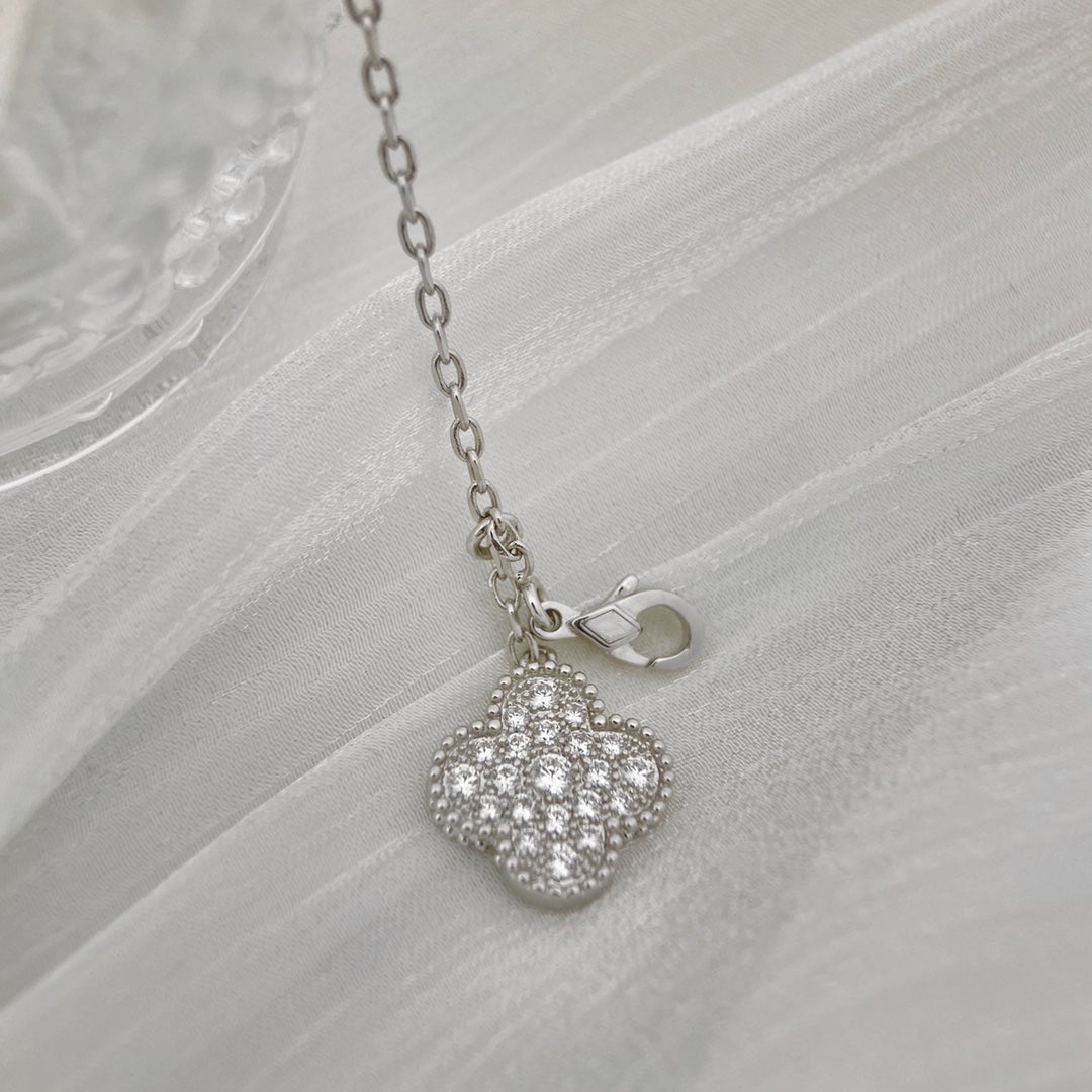 [Grace Jewelry]CLOVER 5 MOTIFS SILVER DIAMONDS NECKLACE