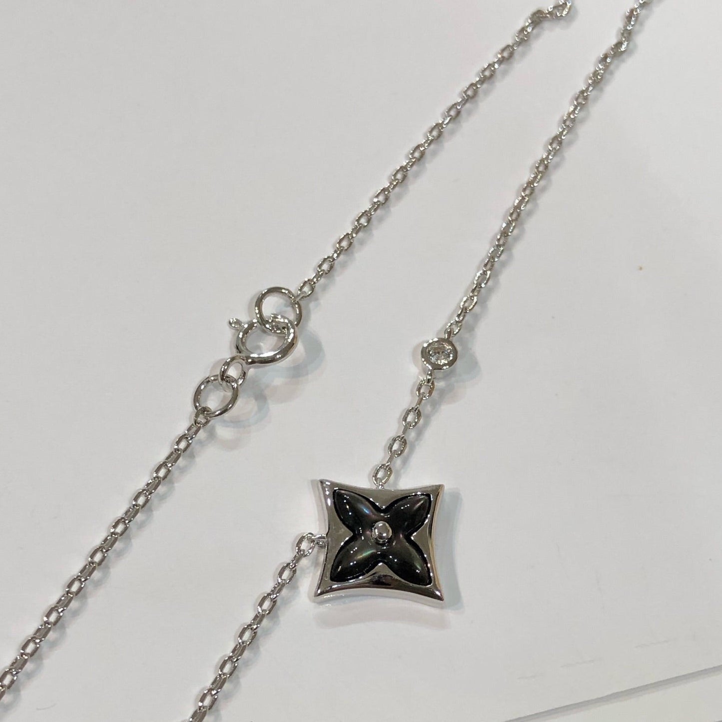 [Grace Jewelry]STAR BLACK MOP NECKLACE