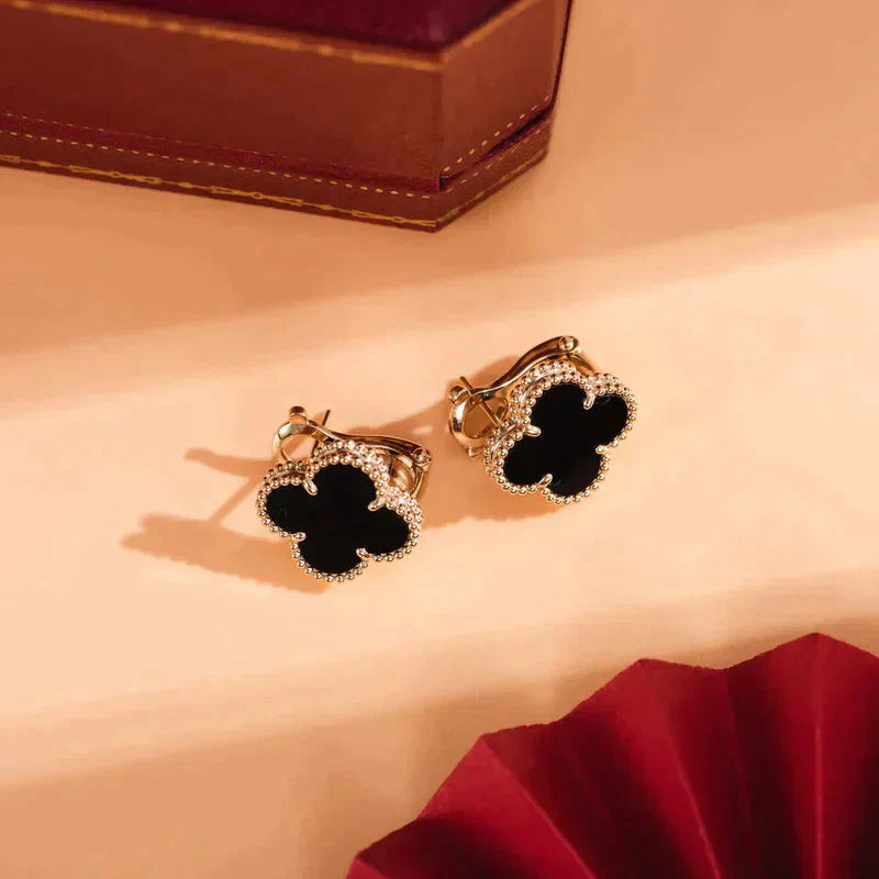 [Grace Jewelry]CLOVER MEDIUM 1 MOTIFS  ONYX STUD EARRINGS