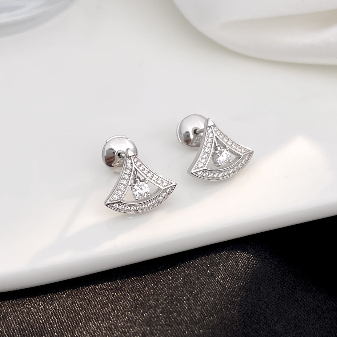 [Grace Jewelry]DREAM MINI DIAMOND STUD EARRINGS