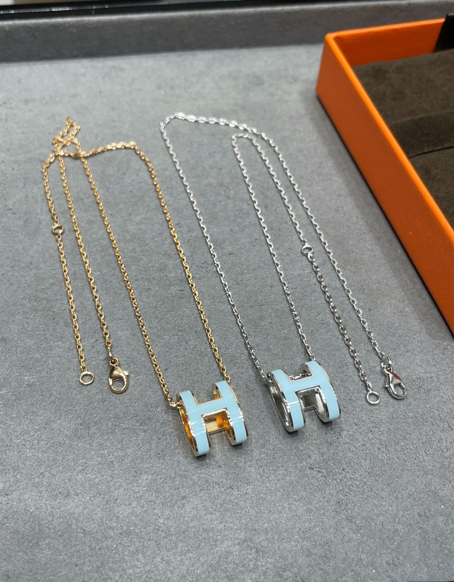 [Grace Jewelry]POP H SKY BLUE NECKLACE