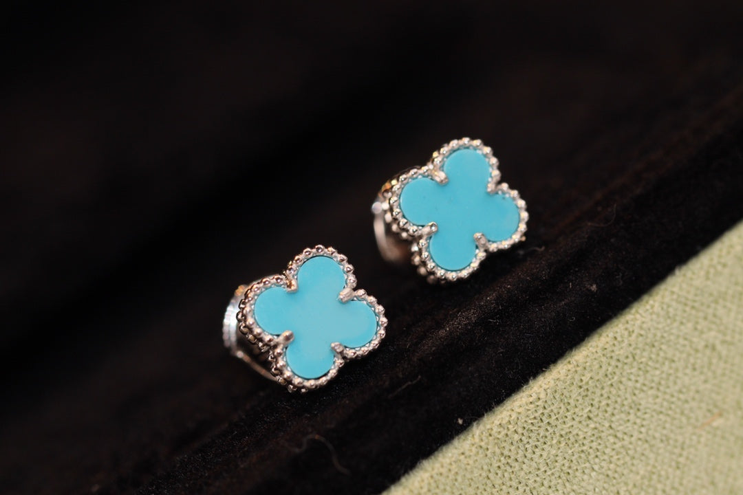 [Grace Jewelry]CLOVER MINI TURQUOISE SILVER STUD EARRINGS