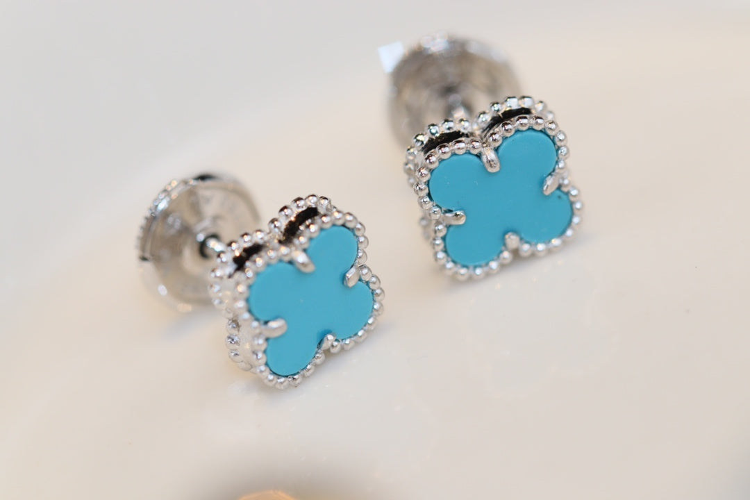 [Grace Jewelry]CLOVER MINI TURQUOISE SILVER STUD EARRINGS