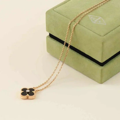 [Grace Jewelry]CLOVER 15MM DIAMOND ONYX NECKLACE