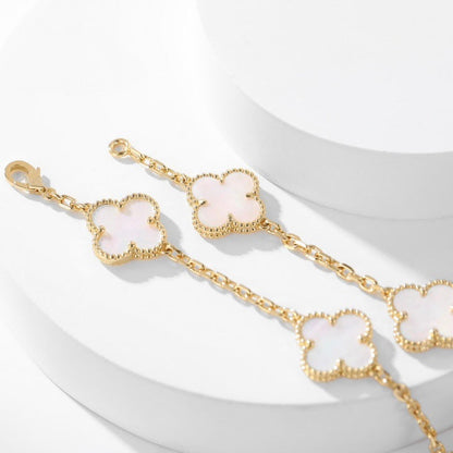 [Grace Jewelry]CLOVER 10 MOTIFS WHITE MOTHER OF PEARL NECKLACE