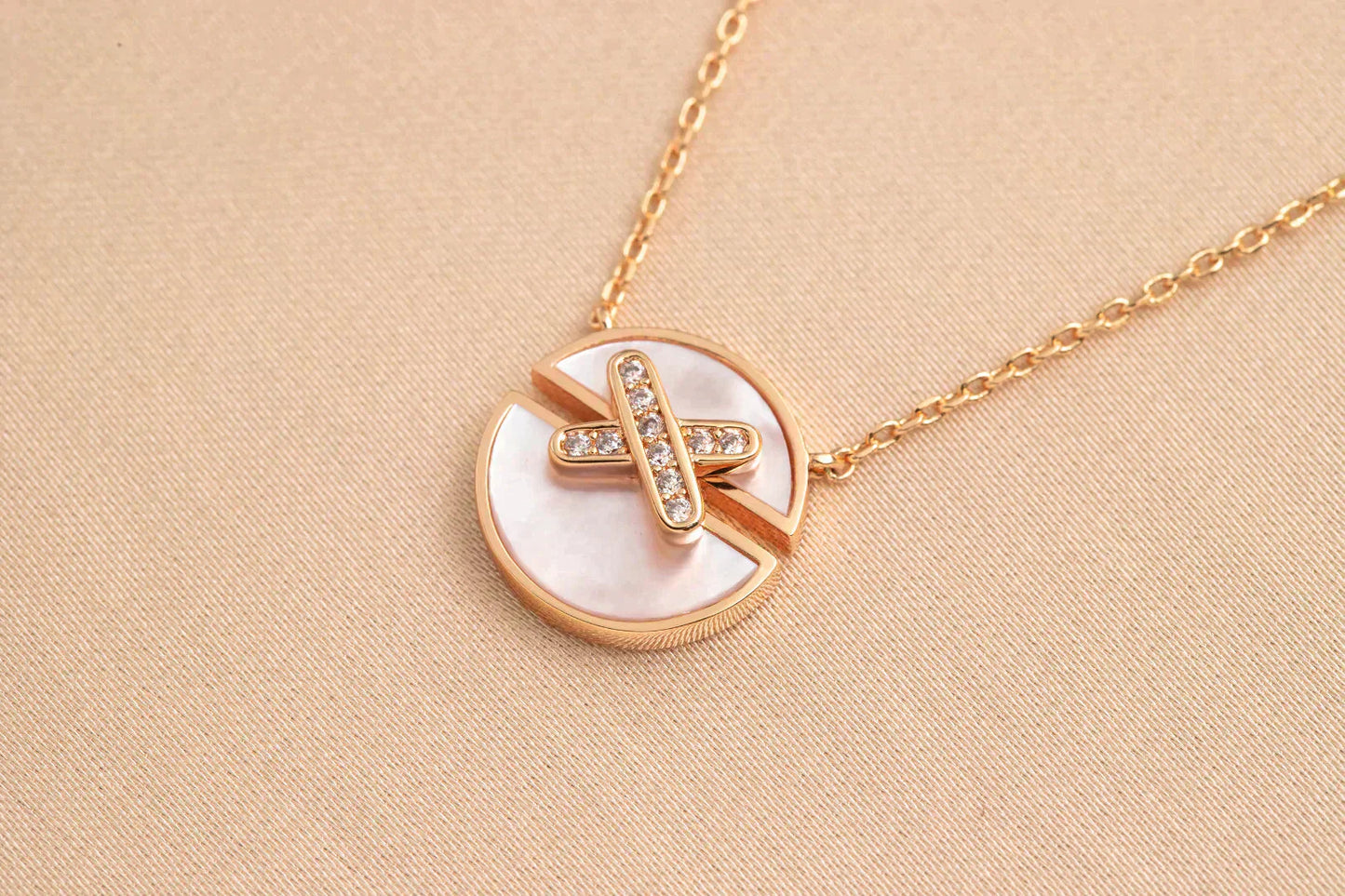 [Grace Jewelry]JEUX DE ROSE GOLD DIAMOND NECKLACE