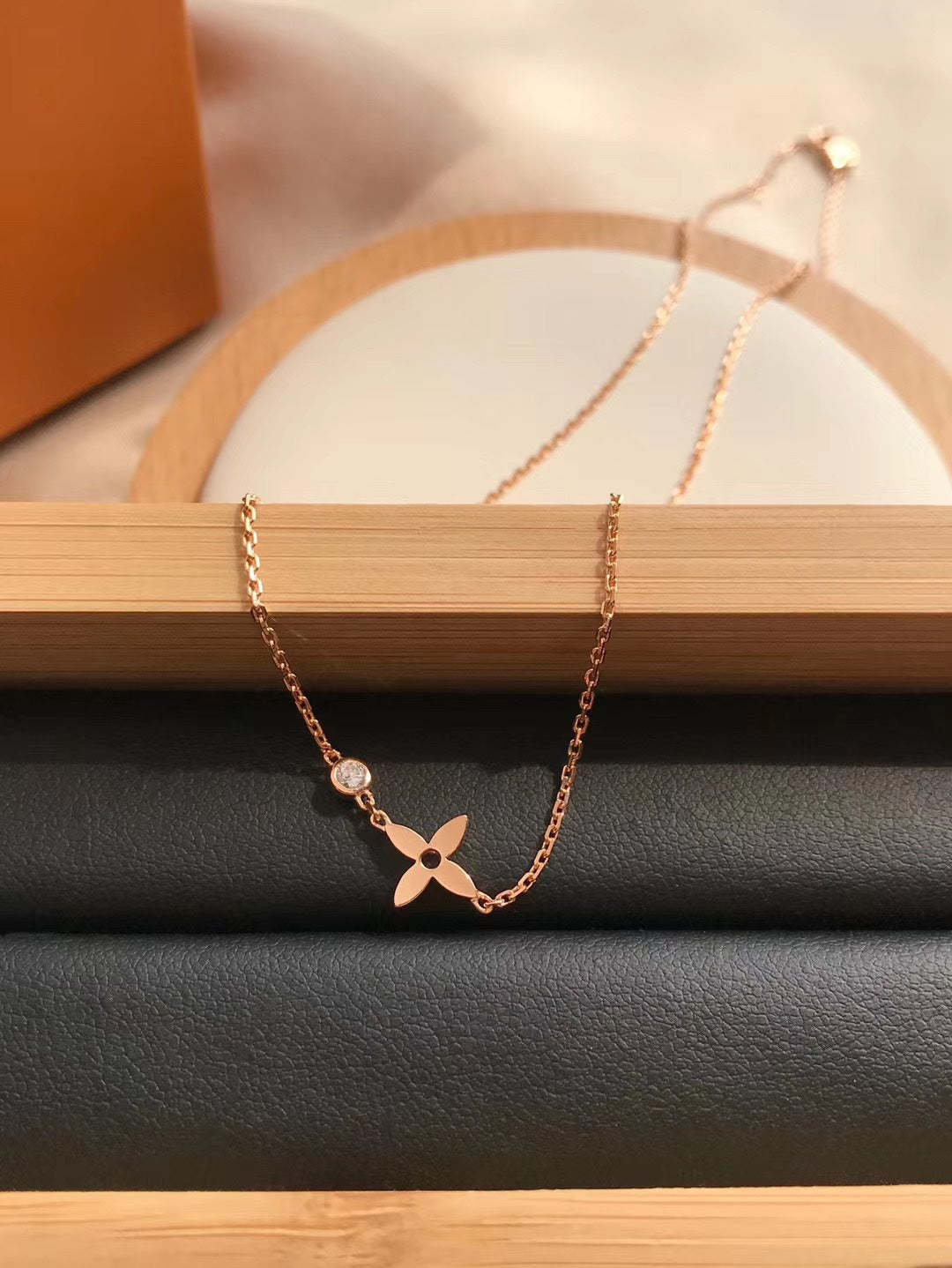 [Grace Jewelry]BLOSSOM PENDANT PINK GOLD AND DIAMOND