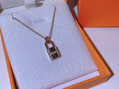 [Grace Jewelry]HM ADVANCED NICHE LOCK HEAD NECKLACE DIAMONDS