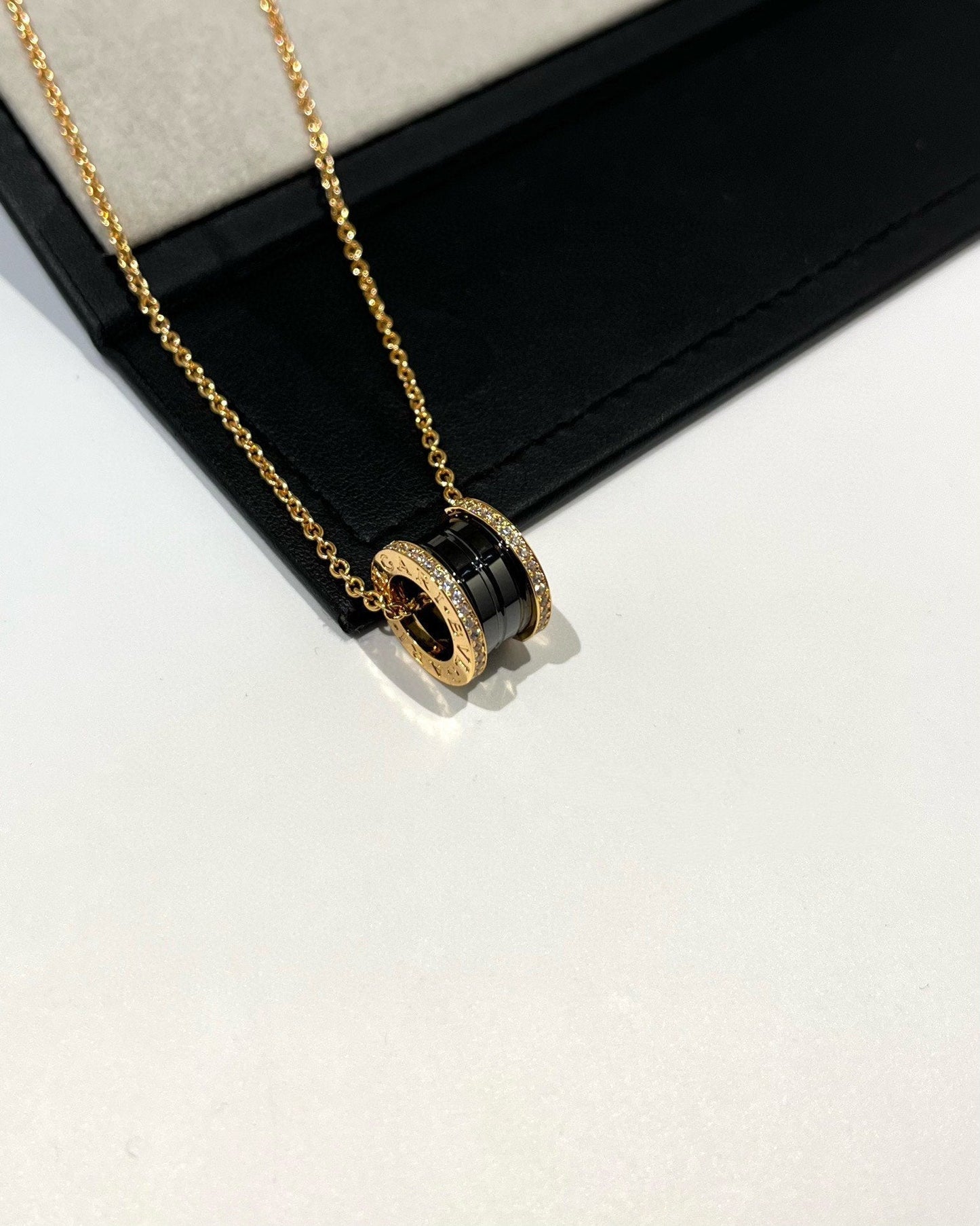 [Grace Jewelry]ZERO 1 BLACK CERAMIC DIAMOND PINK GOLD NECKLACE